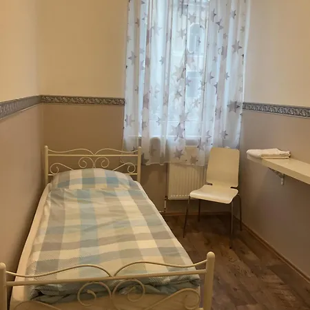 Pension&hostel Anna - Monteurzimmer * 뮌헨