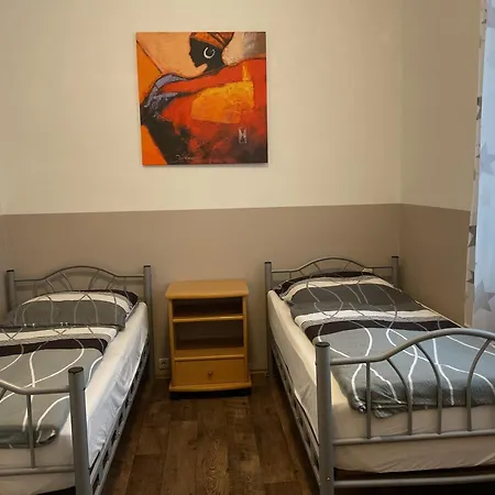 Vandrerhjem Pension&hostel Anna - Monteurzimmer *