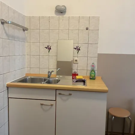 Pension&hostel Anna - Monteurzimmer * Monachium