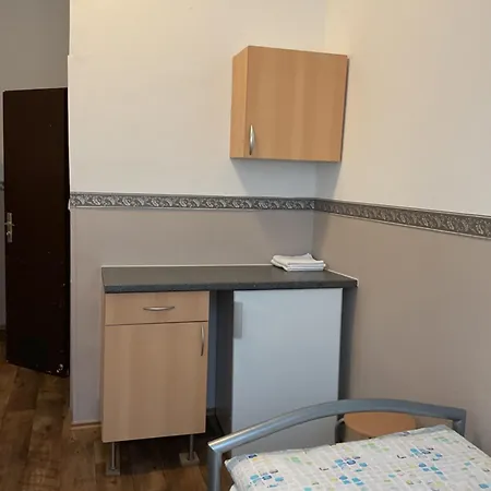 Pension&hostel Anna - Monteurzimmer * Monachium