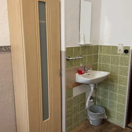 Хостел Pension&hostel Anna - Monteurzimmer
