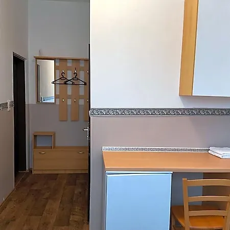 Pension&hostel Anna - Monteurzimmer 호스텔 뮌헨