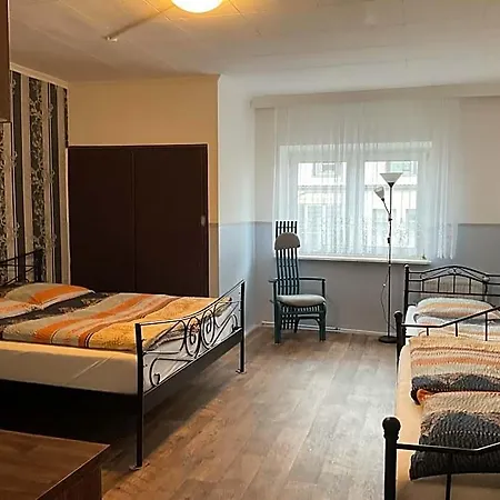 Pension&hostel Anna - Monteurzimmer 호스텔 *
