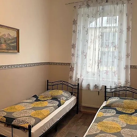 Pension&hostel Anna - Monteurzimmer 호스텔 *