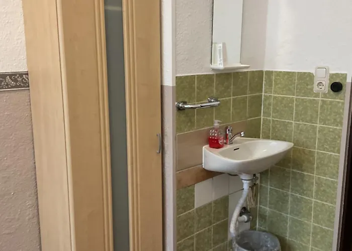 Hostel Pension&hostel Anna - Monteurzimmer