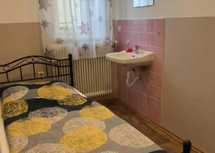 Pension&hostel Anna - Monteurzimmer Hostel