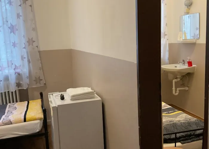 Hostel Pension&hostel Anna - Monteurzimmer Monachium