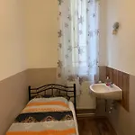 Hostel Pension&hostel Anna - Monteurzimmer *