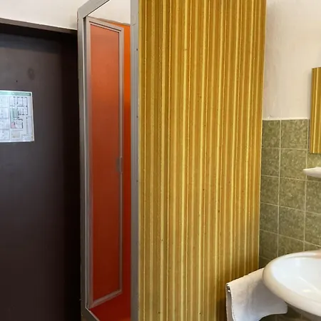Hostel Pension&hostel Anna - Monteurzimmer
