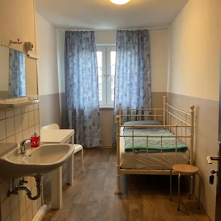 Pension&hostel Anna - Monteurzimmer