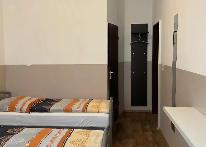 Pension&hostel Anna - Monteurzimmer Ostello Monaco di Baviera