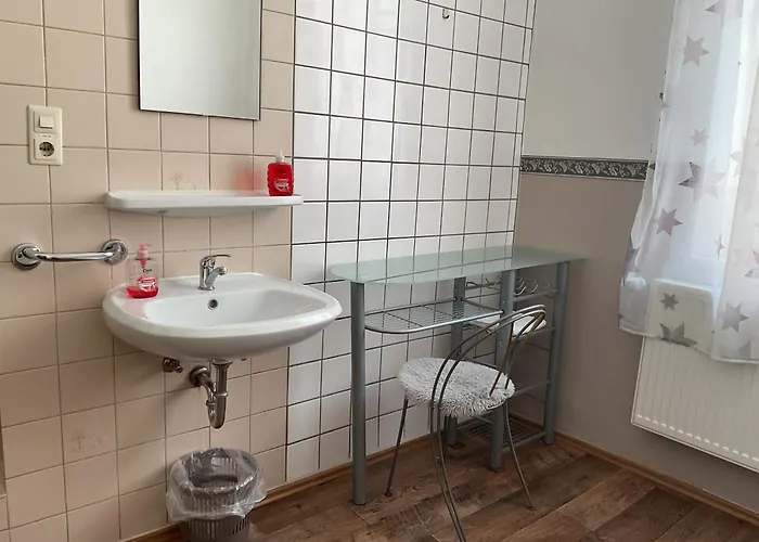 Pension&hostel Anna - Monteurzimmer Ostello *