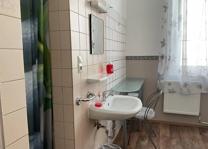 Pension&hostel Anna - Monteurzimmer Hostel Munich